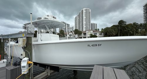 2021 Contender 35 ST