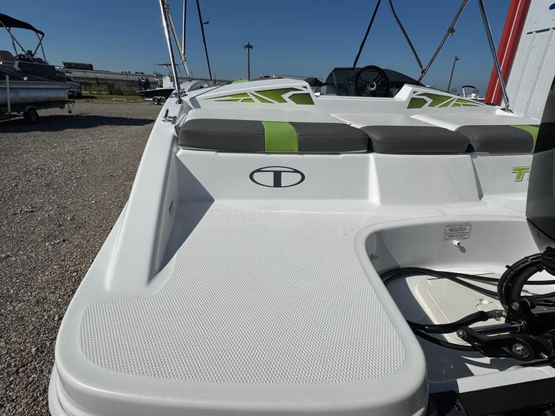 Boat Image 16