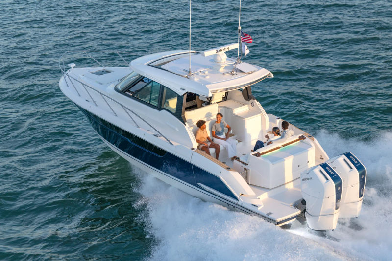 2027 Tiara Yachts 39 LE