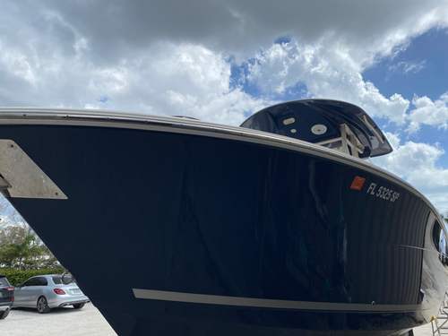 2017 Cobia 277 CC
